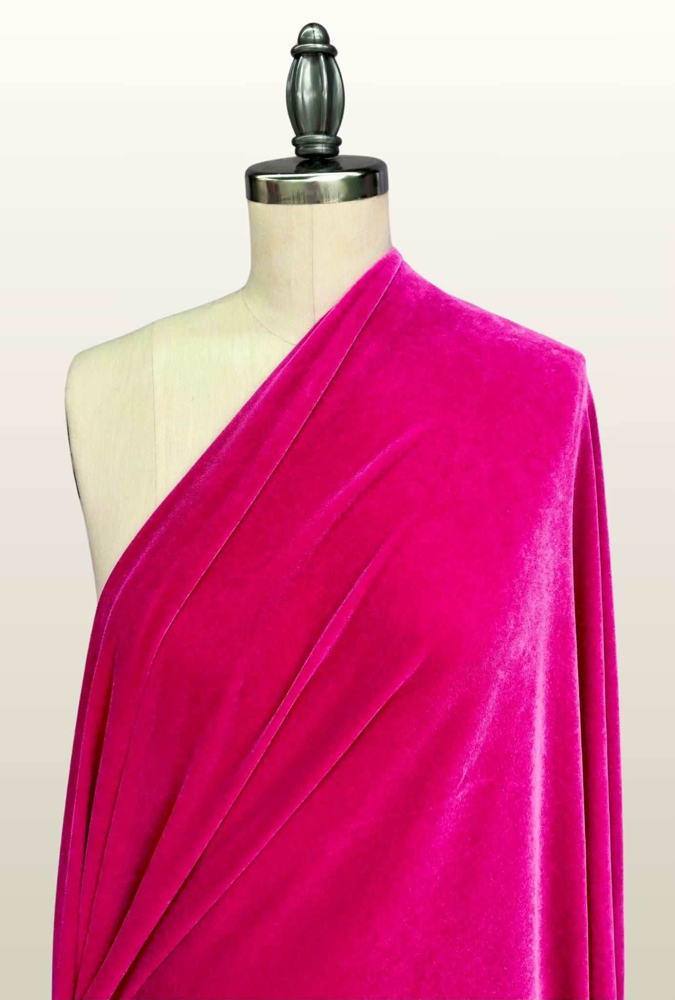 Terciopelo Fucsia 1.7 Metros